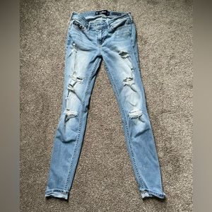 Hollister Co.  Low Rise Super Skinny Crop Size 0, 24- juniors| Color:light Blue